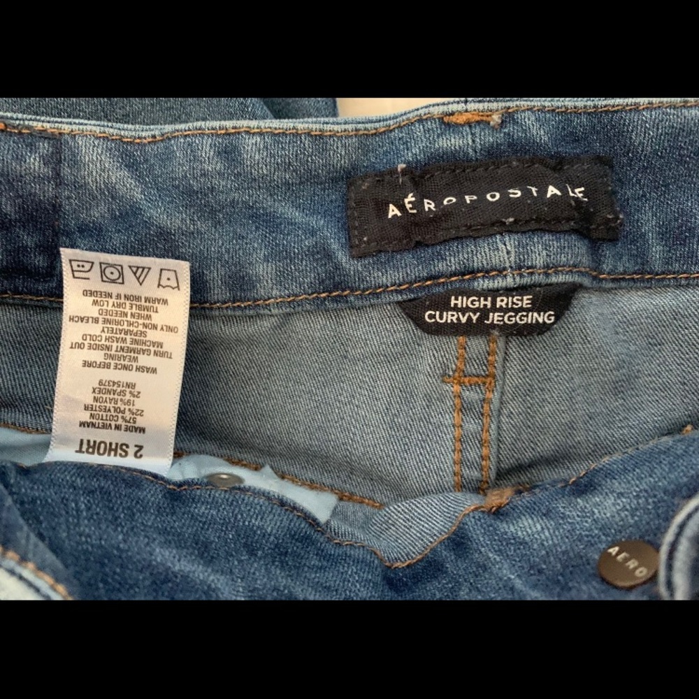 Jeans - Picture 3 of 4